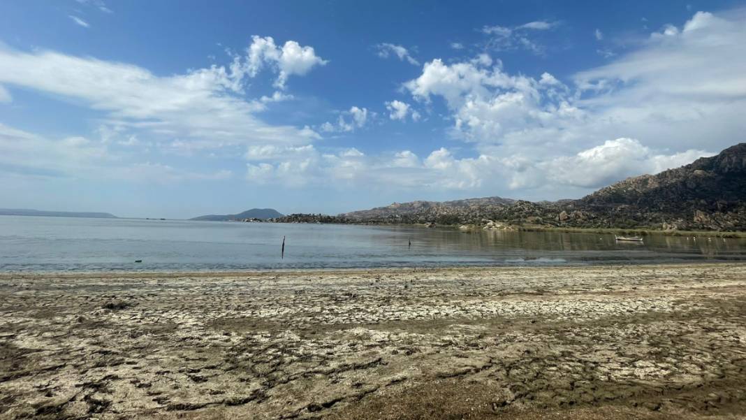 Bafa Gölü alarm veriyor! Sular 20 metre çekildi 8